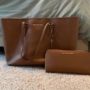 Michael Kors Matching Tote + Wallet Bundle